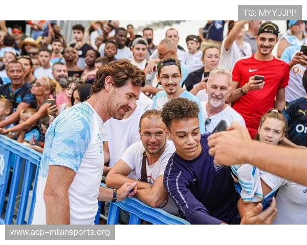 了解懂球帝体育的用户社区互动功能,分享你的足球观点和与全球球迷零距离交流 了解懂球帝体育的用户社区互动功能,分享你的足球观点和与全球球迷零距离交流